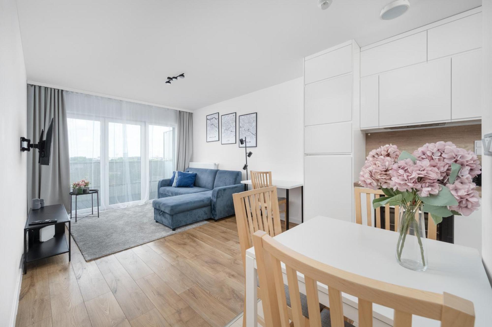 Klasyczny Apartament Z Balkonem We Wroclawiu By Noclegi Renters Экстерьер фото