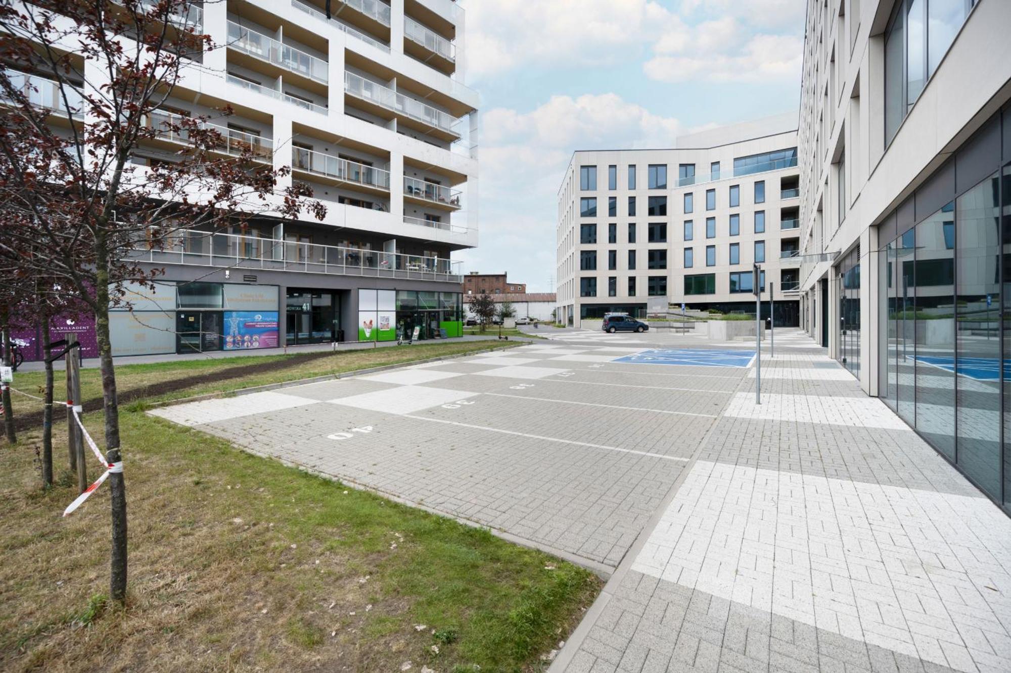 Klasyczny Apartament Z Balkonem We Wroclawiu By Noclegi Renters Экстерьер фото